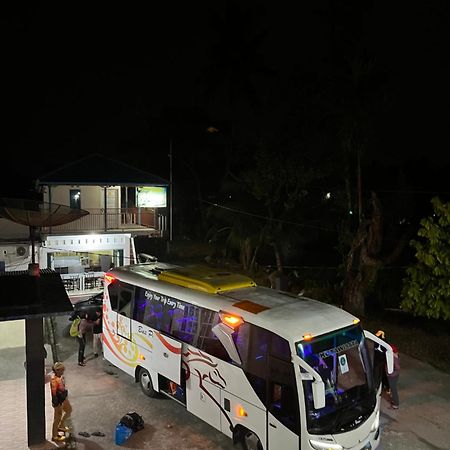 Penginapan Malompek Syariah Padang  Eksteriør billede